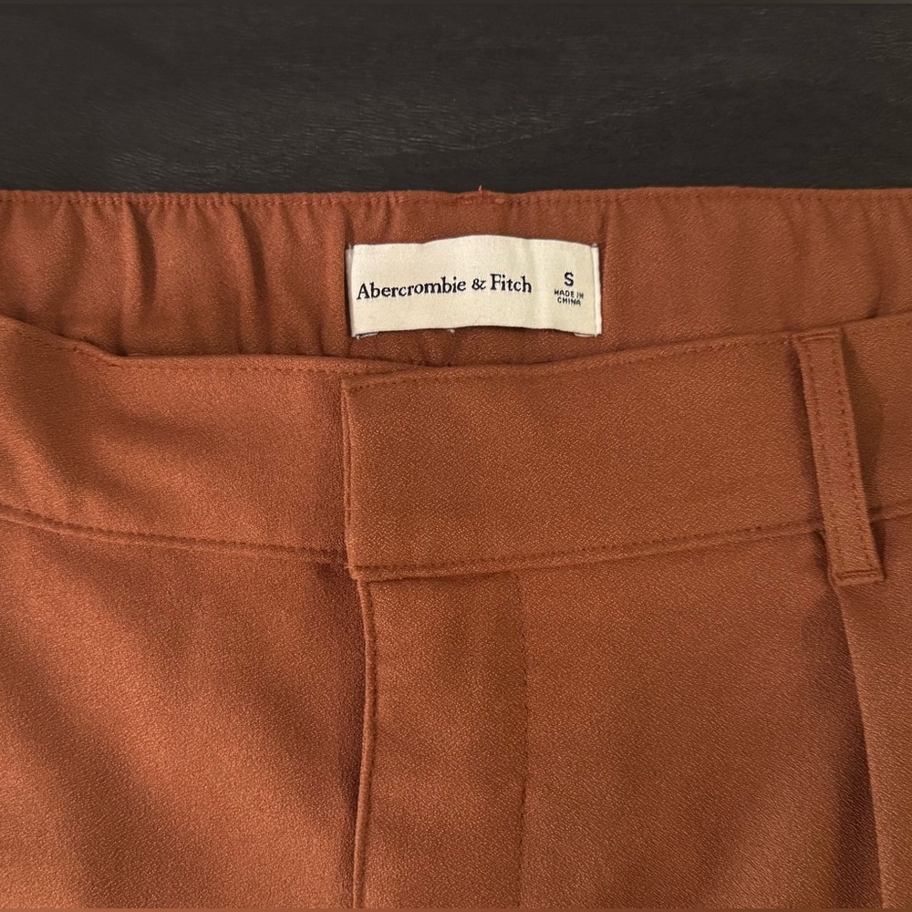 Abercrombie & Fitch High Waisted Tailored Shorts, Rust/Burnt Orange, Size Small - Picture 2 of 7